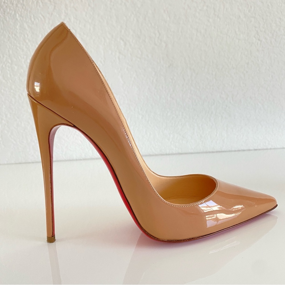 Christian Louboutin So Kate Patent Pointed-Toe Pumps - Picture 2 of 13